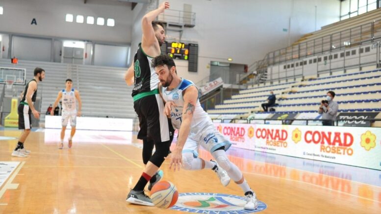 Basket, Coppa Italia serie B: oggi la finale Roseto-Cividale